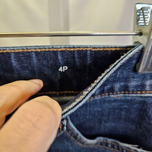 St. John's Bay Straight Leg Jeans Size 4P - Picture 6 of 9